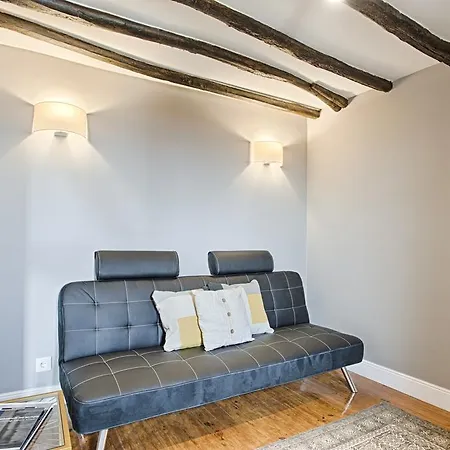 River View Alfama Historic Apartment